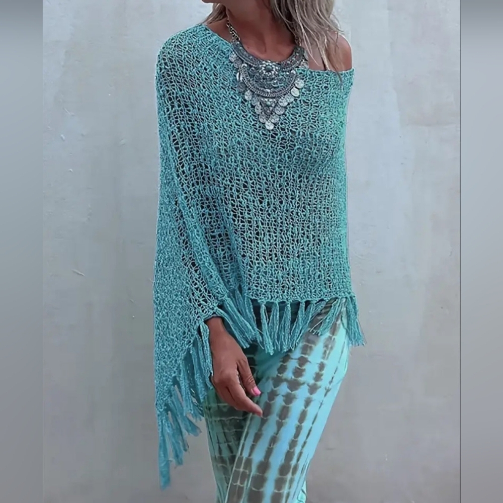 NWT Turquoise Fringe Hem super soft knit poncho
